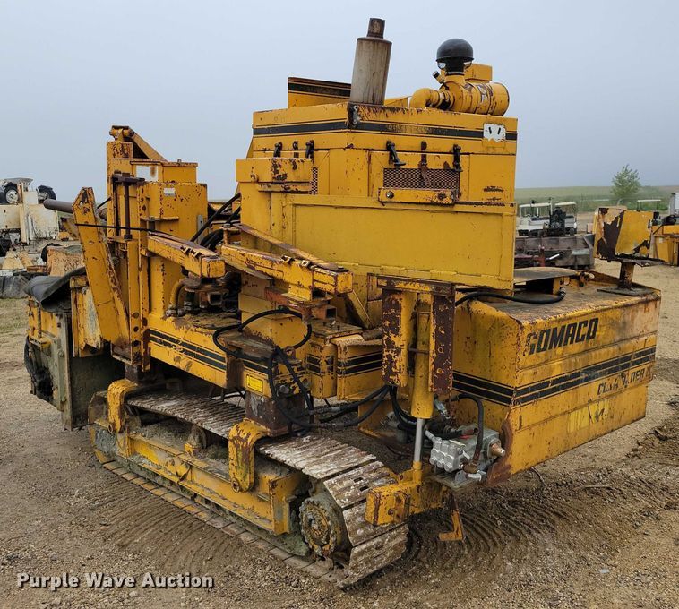 image for item DZ6617 Gomaco GT 6200 Commander II slipform paver