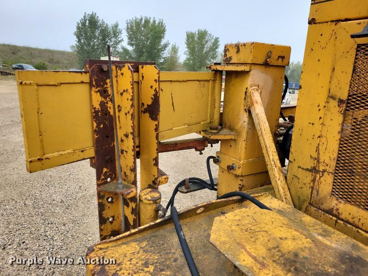 image for item DZ6617 Gomaco GT 6200 Commander II slipform paver