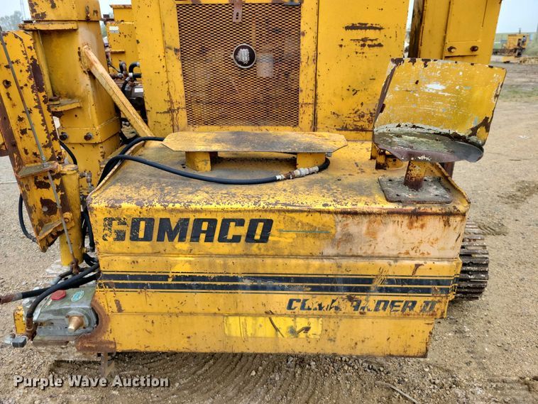 image for item DZ6617 Gomaco GT 6200 Commander II slipform paver