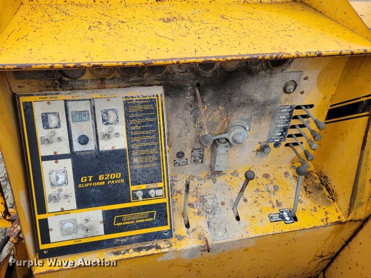 image for item DZ6617 Gomaco GT 6200 Commander II slipform paver