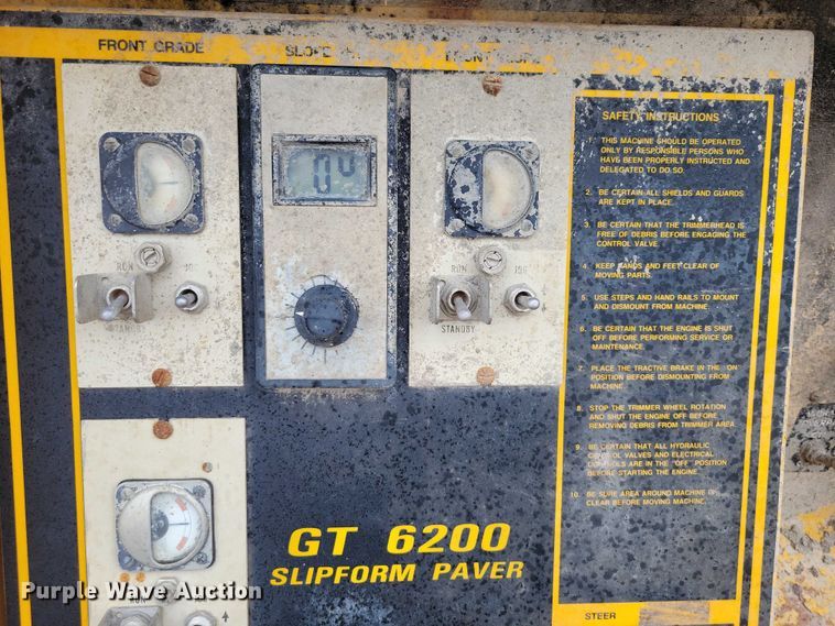 image for item DZ6617 Gomaco GT 6200 Commander II slipform paver