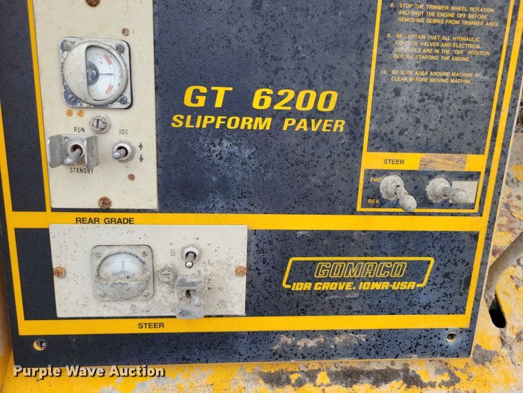 image for item DZ6617 Gomaco GT 6200 Commander II slipform paver