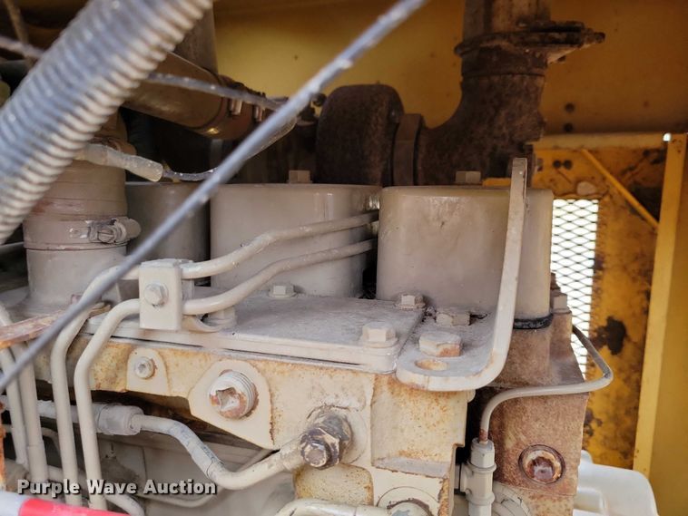 image for item DZ6617 Gomaco GT 6200 Commander II slipform paver