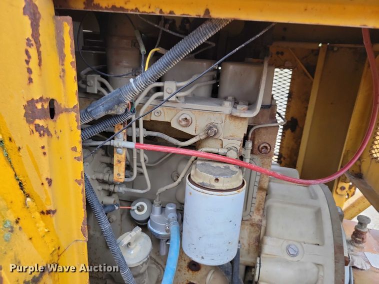 image for item DZ6617 Gomaco GT 6200 Commander II slipform paver