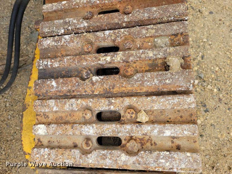 image for item DZ6617 Gomaco GT 6200 Commander II slipform paver