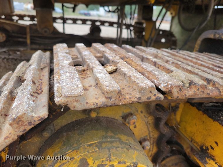 image for item DZ6617 Gomaco GT 6200 Commander II slipform paver