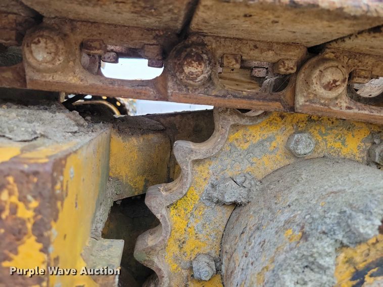 image for item DZ6617 Gomaco GT 6200 Commander II slipform paver