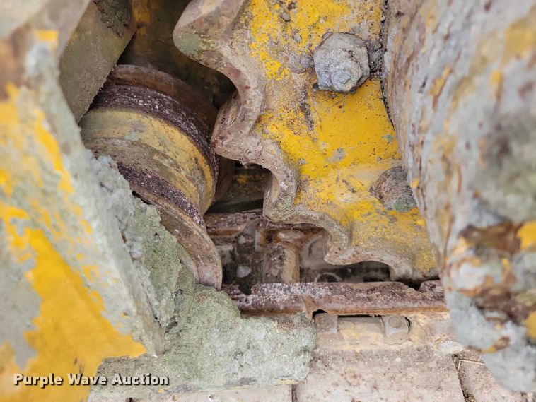 image for item DZ6617 Gomaco GT 6200 Commander II slipform paver