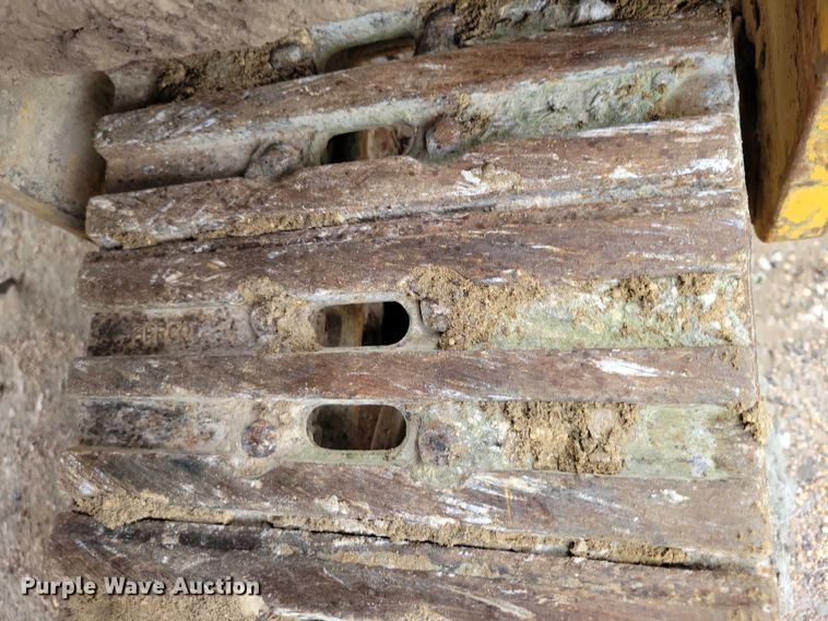 image for item DZ6617 Gomaco GT 6200 Commander II slipform paver