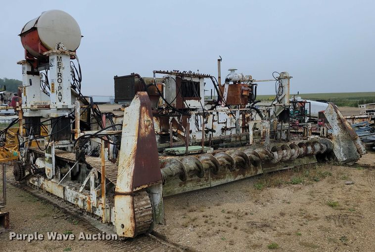 image for item DZ6618 CMI Metro-Pav slipform paver