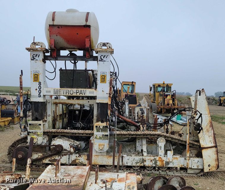 image for item DZ6618 CMI Metro-Pav slipform paver