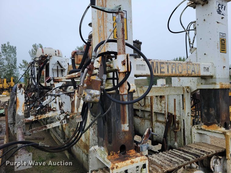 image for item DZ6618 CMI Metro-Pav slipform paver