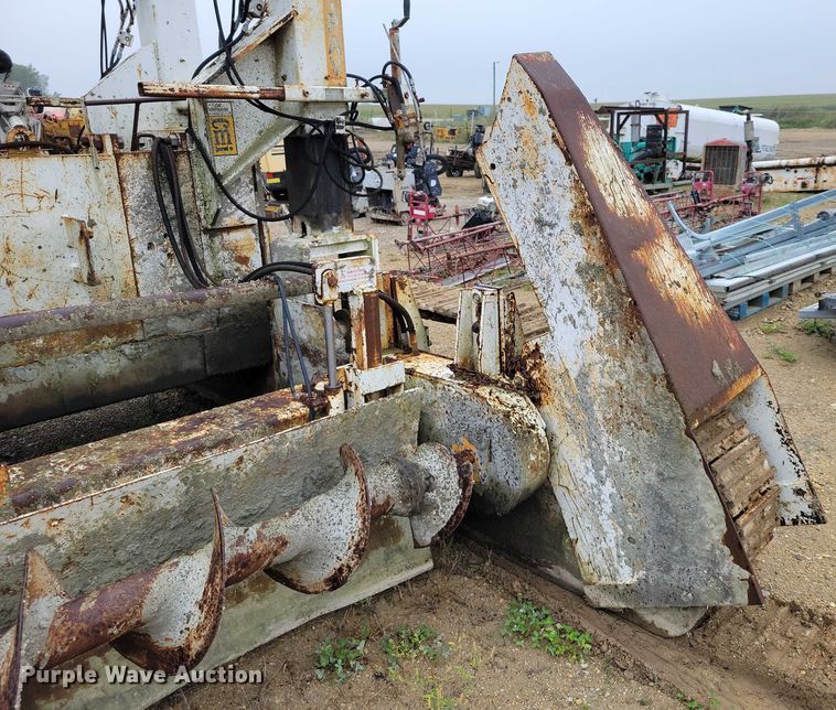 image for item DZ6618 CMI Metro-Pav slipform paver