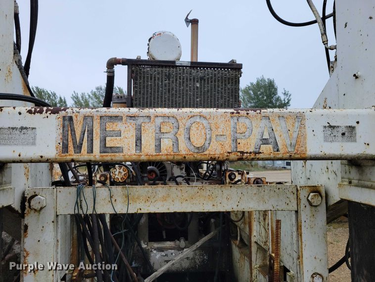 image for item DZ6618 CMI Metro-Pav slipform paver