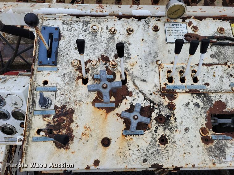 image for item DZ6618 CMI Metro-Pav slipform paver