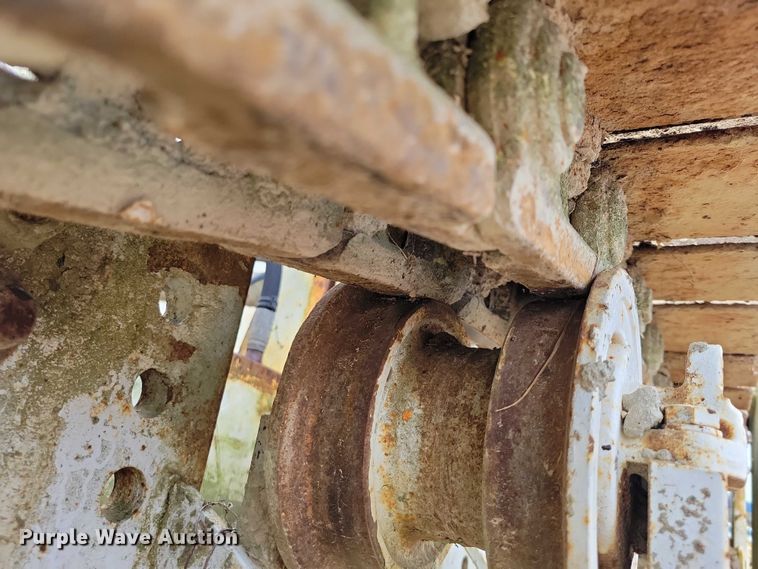 image for item DZ6618 CMI Metro-Pav slipform paver