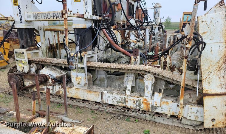 image for item DZ6618 CMI Metro-Pav slipform paver