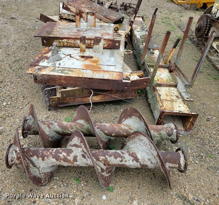 image for item DZ6618 CMI Metro-Pav slipform paver