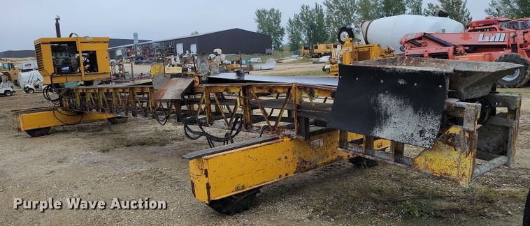 image for item DZ6619 Gomaco RC240-24 bridge conveyor