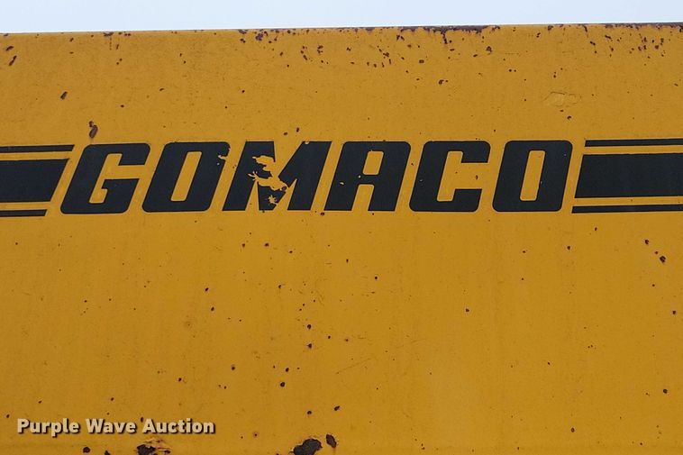 image for item DZ6619 Gomaco RC240-24 bridge conveyor