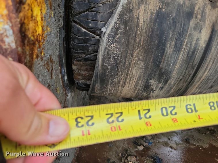 image for item DZ6619 Gomaco RC240-24 bridge conveyor