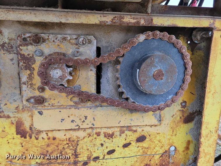 image for item DZ6619 Gomaco RC240-24 bridge conveyor