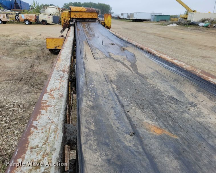 image for item DZ6619 Gomaco RC240-24 bridge conveyor