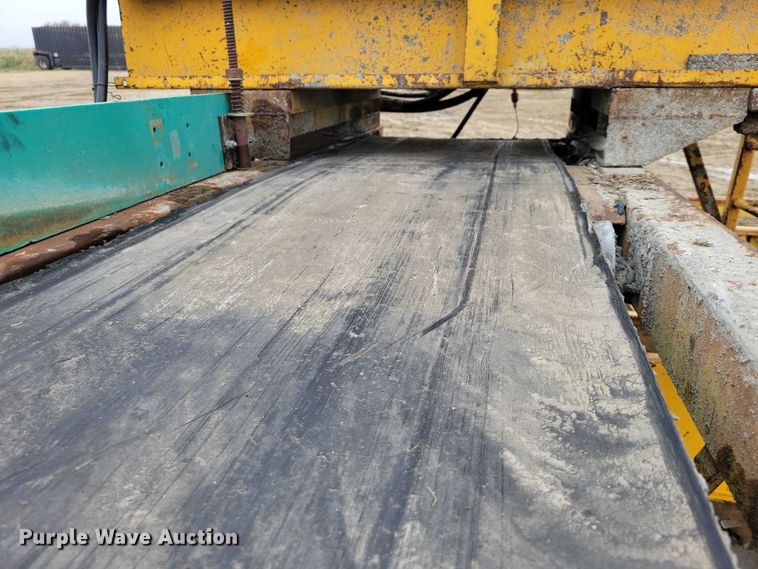 image for item DZ6619 Gomaco RC240-24 bridge conveyor