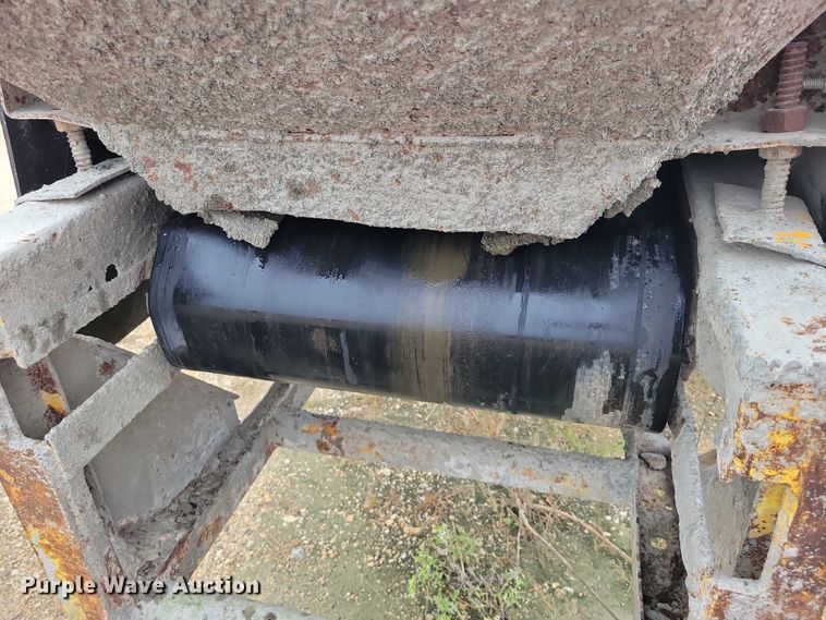 image for item DZ6619 Gomaco RC240-24 bridge conveyor