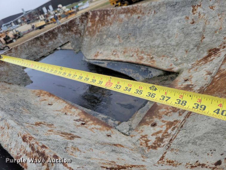 image for item DZ6619 Gomaco RC240-24 bridge conveyor