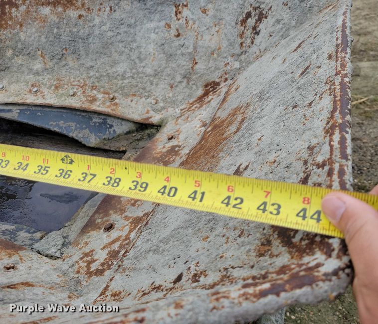 image for item DZ6619 Gomaco RC240-24 bridge conveyor