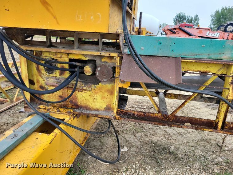 image for item DZ6619 Gomaco RC240-24 bridge conveyor