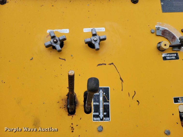 image for item DZ6619 Gomaco RC240-24 bridge conveyor