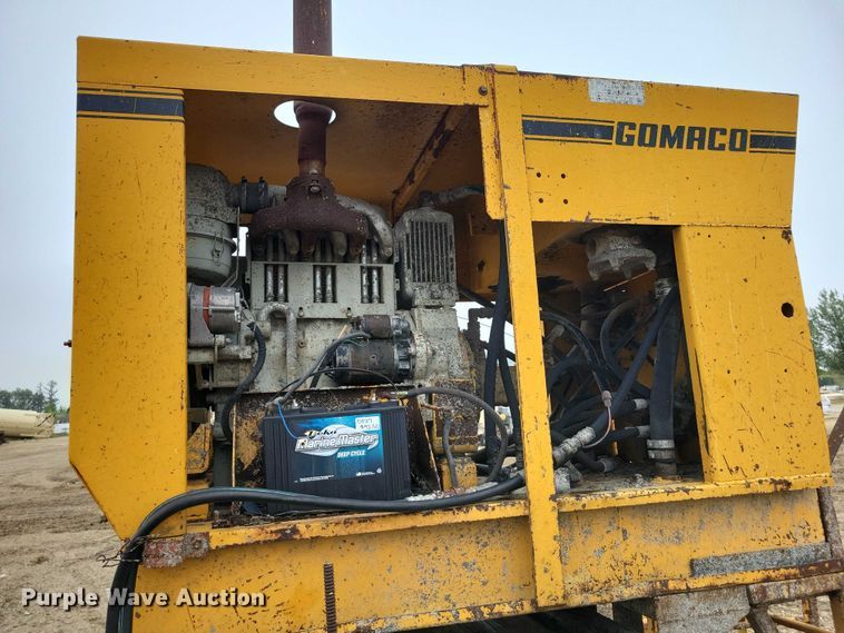 image for item DZ6619 Gomaco RC240-24 bridge conveyor