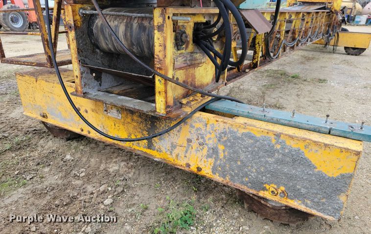 image for item DZ6619 Gomaco RC240-24 bridge conveyor