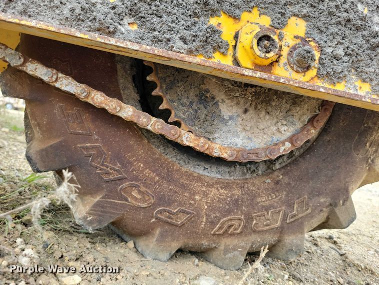 image for item DZ6619 Gomaco RC240-24 bridge conveyor