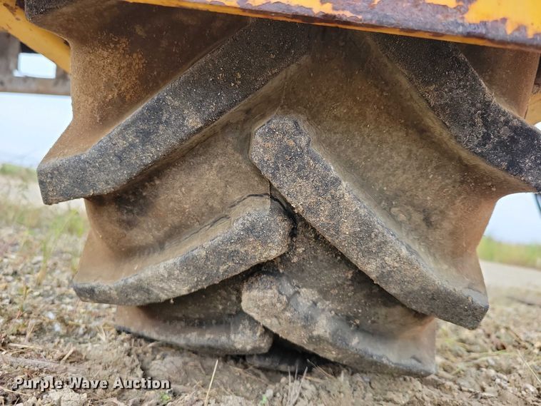 image for item DZ6619 Gomaco RC240-24 bridge conveyor