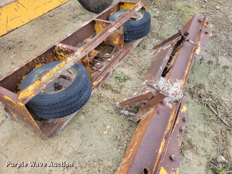 image for item DZ6619 Gomaco RC240-24 bridge conveyor