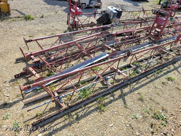 image for item DZ6628 (4) power screeds