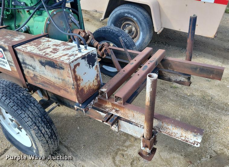 image for item DZ6635 1989 Le Roi Dresser air compressor