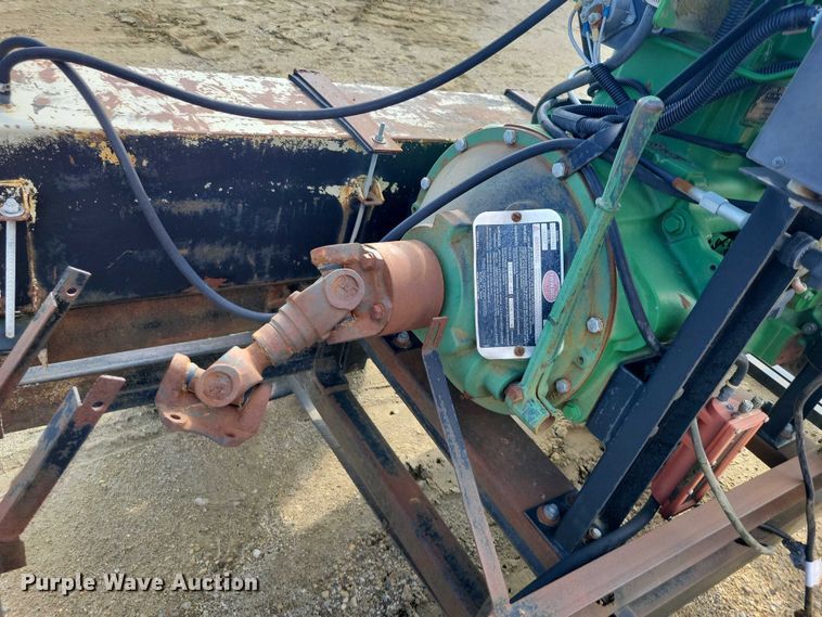 image for item DZ6635 1989 Le Roi Dresser air compressor