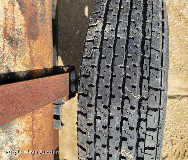 image for item DZ6635 1989 Le Roi Dresser air compressor