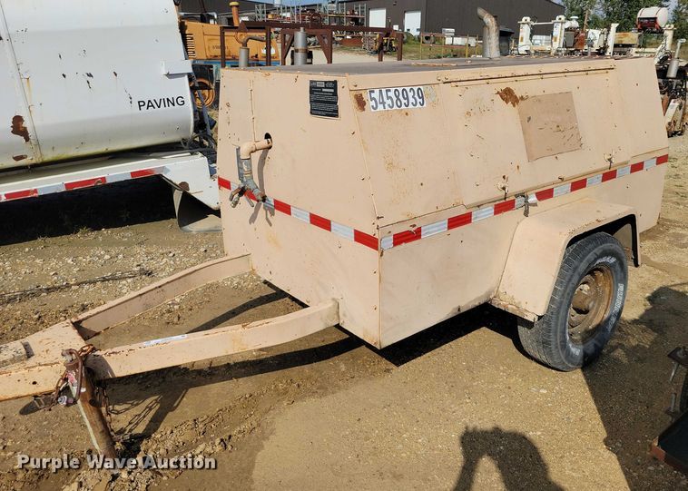 image for item DZ6635 1989 Le Roi Dresser air compressor