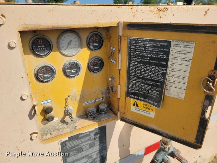 image for item DZ6635 1989 Le Roi Dresser air compressor