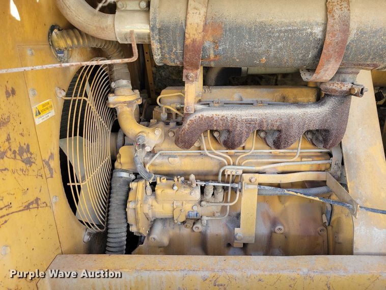 image for item DZ6635 1989 Le Roi Dresser air compressor