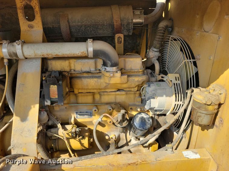 image for item DZ6635 1989 Le Roi Dresser air compressor