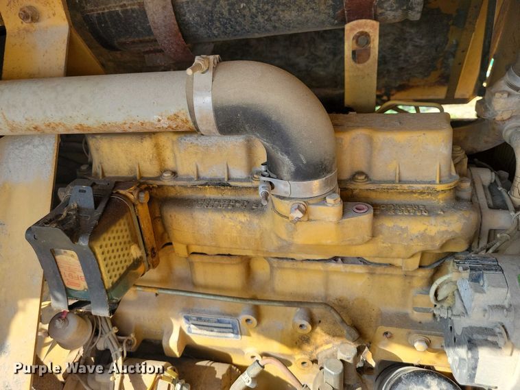 image for item DZ6635 1989 Le Roi Dresser air compressor