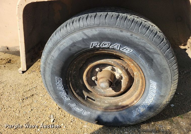 image for item DZ6635 1989 Le Roi Dresser air compressor