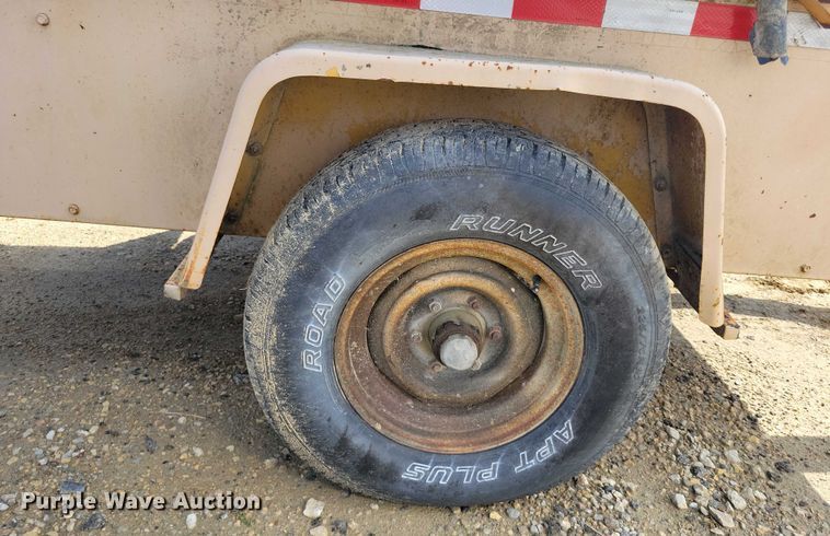 image for item DZ6635 1989 Le Roi Dresser air compressor