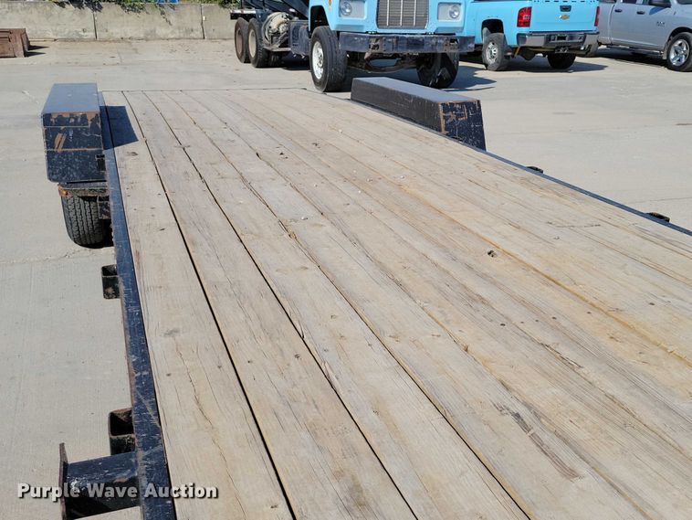 image for item DZ6703 2019 H & H equipment trailer